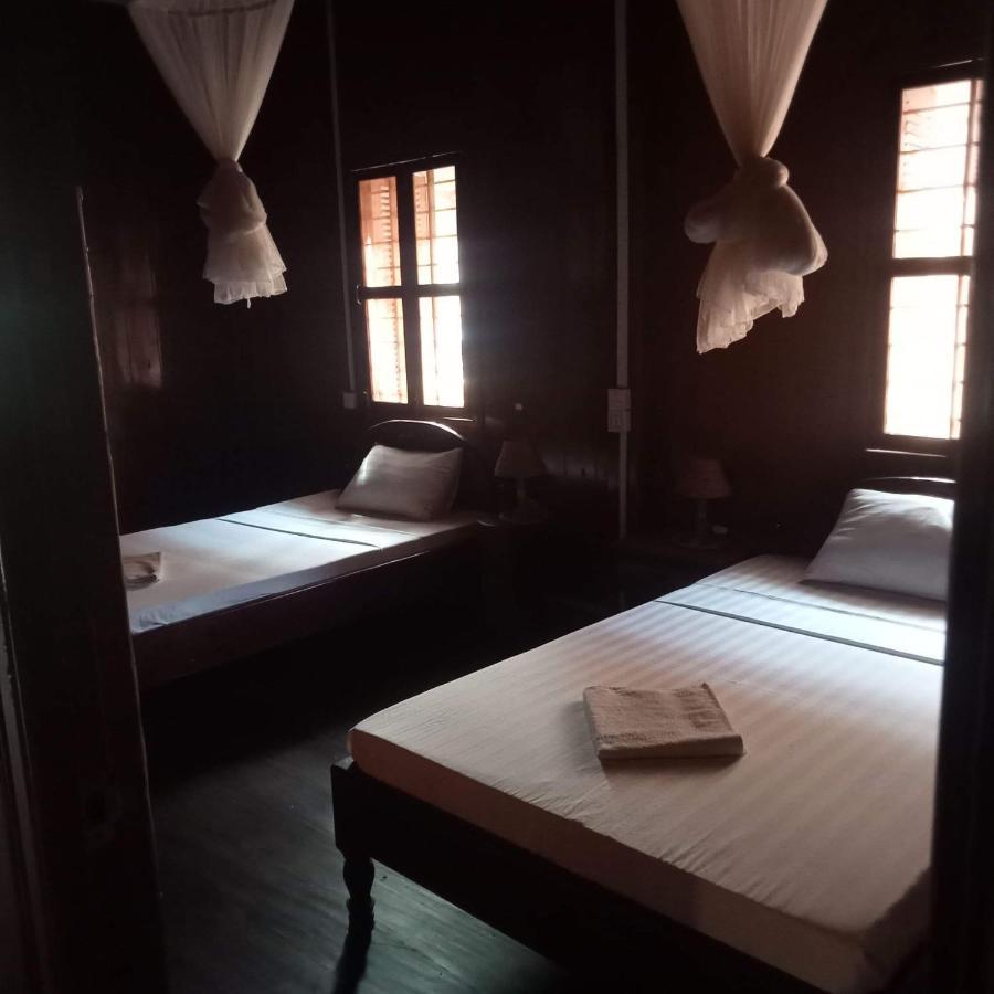 Nomad Guesthouse Kratie Extérieur photo
