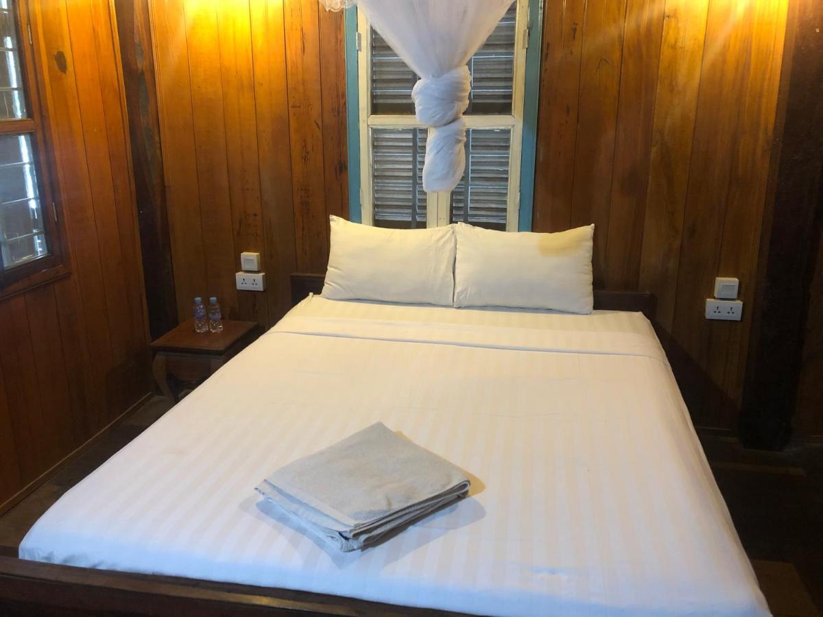 Nomad Guesthouse Kratie Extérieur photo