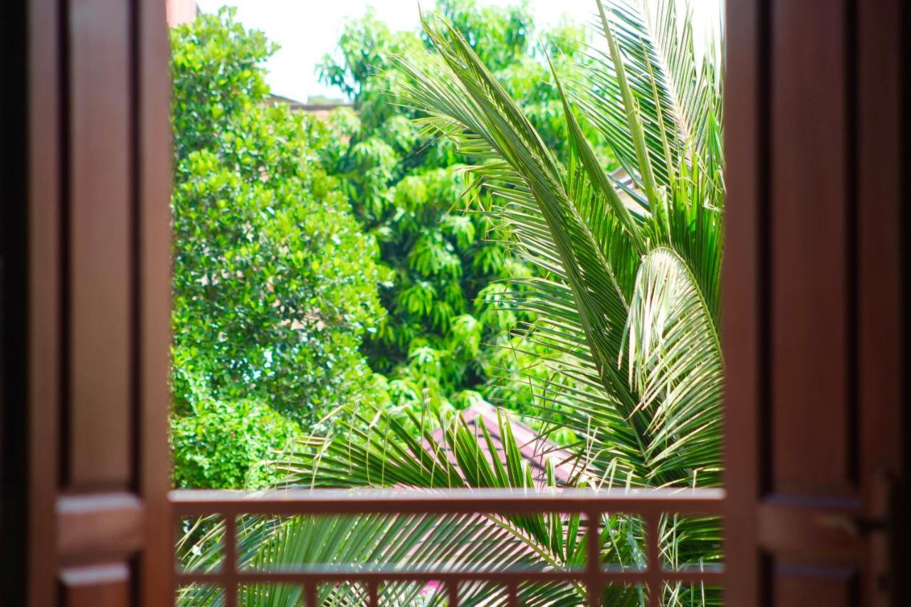 Nomad Guesthouse Kratie Extérieur photo