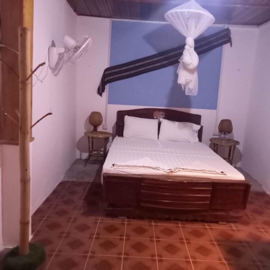 Nomad Guesthouse Kratie Extérieur photo