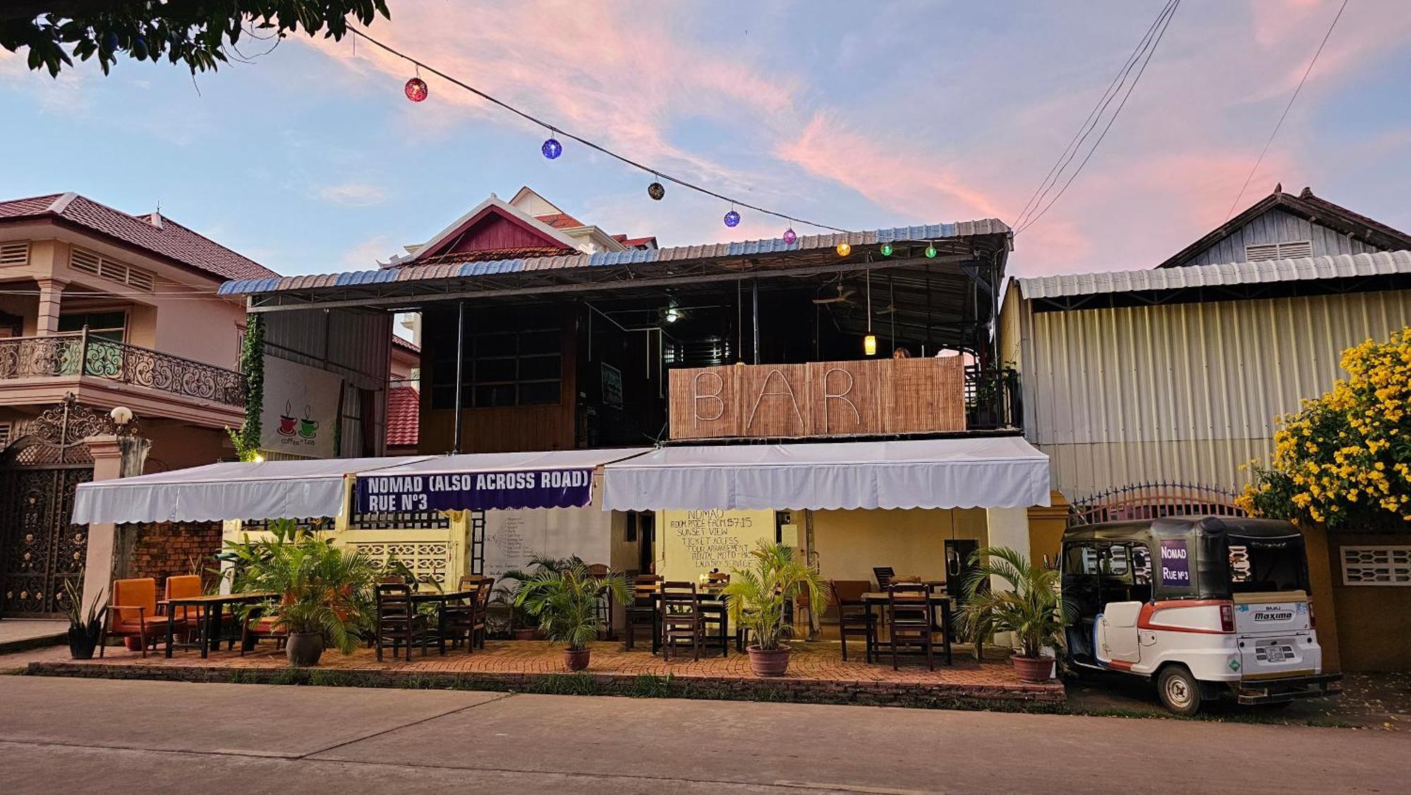 Nomad Guesthouse Kratie Extérieur photo